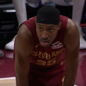 博鱼官网官网-你还真别说！骑士双向汤姆林抢断反击加速 起三步滑翔单臂战斧！